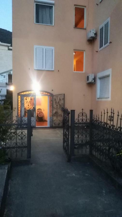 Suncani Apartman 1-Vila Amfora Будва Экстерьер фото